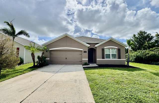 Beautiful 4 bed/2 bath!! Gallery 1