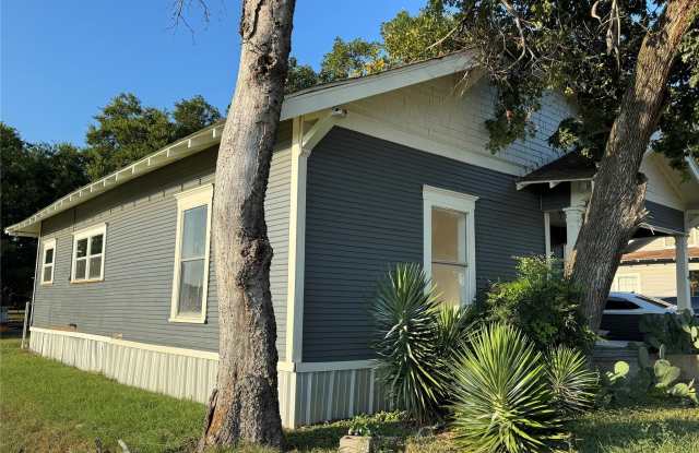 204 W Westhill Drive Gallery 2