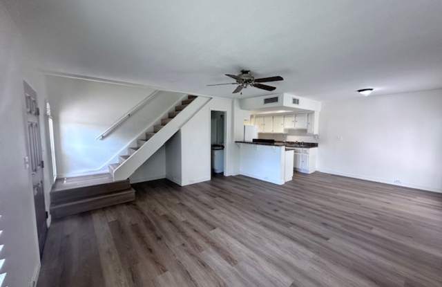 Point Tapatio Mountain Resort - Updated 2 Bed/1.5 Baths - 1119 East North Lane, Phoenix, AZ 85020