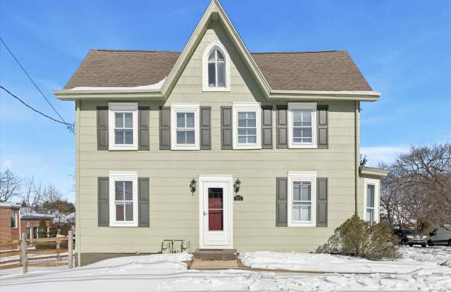 371 W Main St photos photos