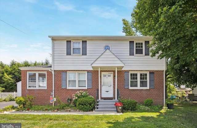63 ELDRIDGE AVENUE photos photos