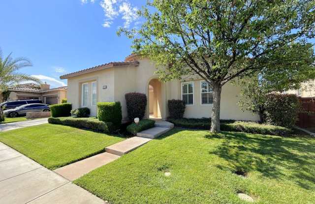 Beautiful Single-Story 4-Bedroom House in Beaumont on a Cul de Sac! photos photos