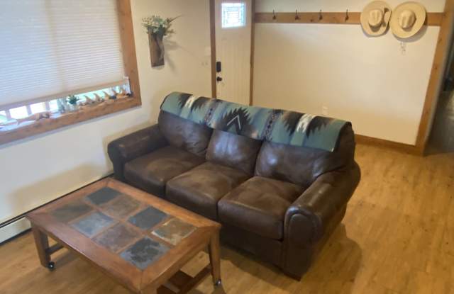 207 Miles Avenue photos photos 207 Miles Avenue photos photos