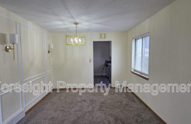 26940 Tungsten Road Gallery 4