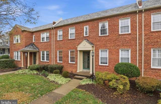 7 RUSSELL Road unit: D - 7 Russell Road, Alexandria, VA 22301 7 RUSSELL Road unit: D - 7 Russell Road, Alexandria, VA 22301