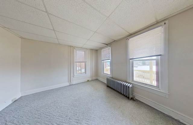 ** MOVE IN SPECIAL** Spacious One Bedroom Apartment Gallery 3