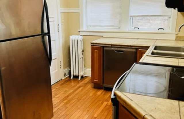 1442 Main Street - 102 - 1442 Main Street, Racine, WI 53403