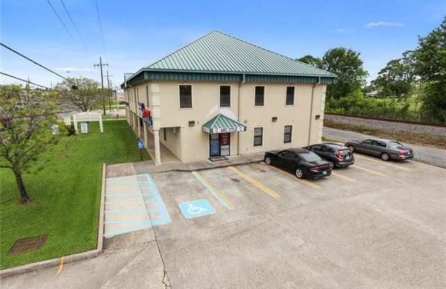 1101 W AIRLINE Highway Gallery 2