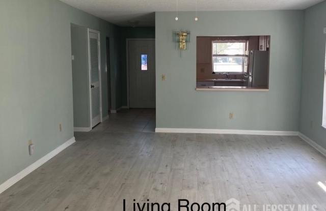 4726 SE Capstan Avenue Gallery 4
