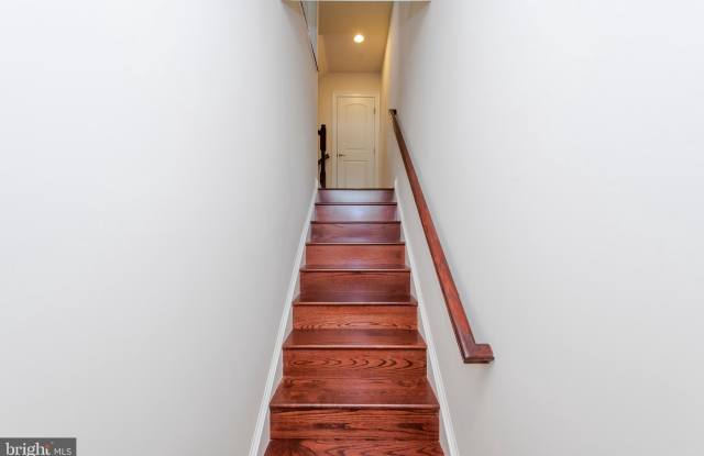 4911 RUSHING RIVER DRIVE Gallery 3