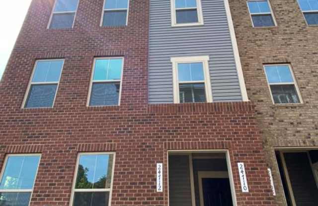 Immaculate  Stunning 3 Bedroom 2.5 Bathroom Brick, End-Unit Condo Style Townhome In Luxurious And Newly Established Arcola Town Centre photos photos