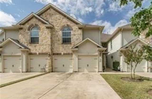 2633 Eagle Drive - 2633 Eagle Drive, Grapevine, TX 76051