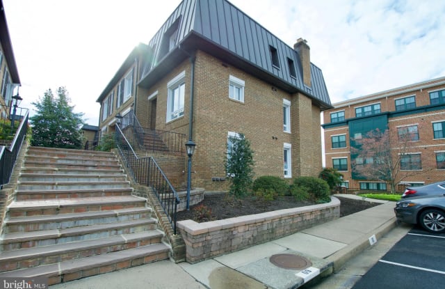2109 N MONROE - 2109 North Monroe Street, Arlington, VA 22207