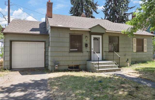 Cottage 2 Bed, 1 Bath Home in Browne's Addition! *SPECIAL: $750 OFF!* photos photos