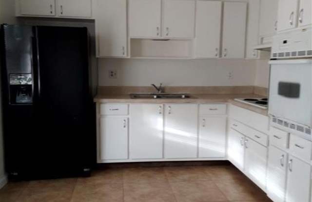 618 SW 8th Street unit: 1 (South) photos photos 618 SW 8th Street unit: 1 (South) photos photos