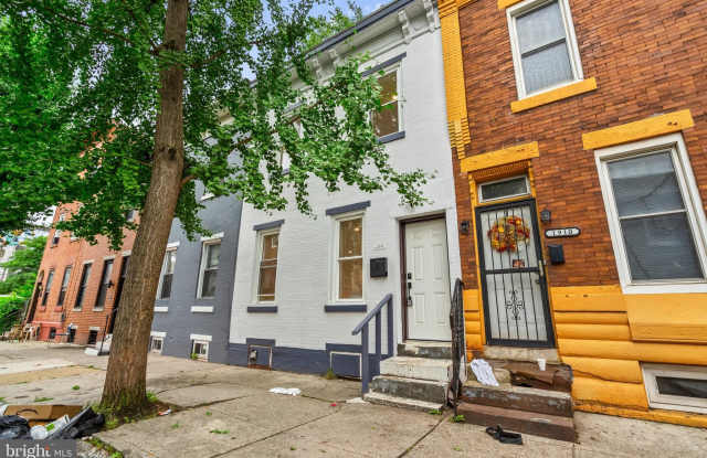 1908 N CROSKEY Street Gallery 2