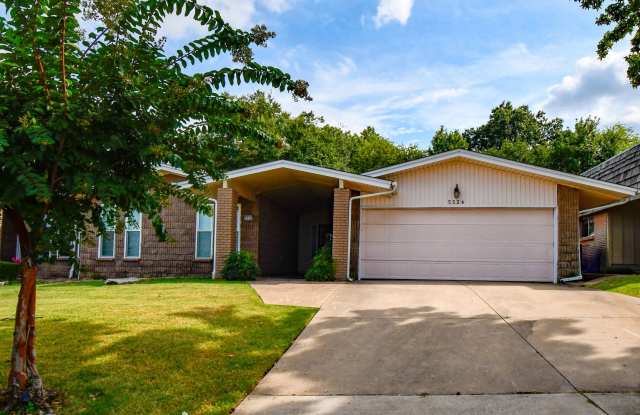 Charming 3-Bedroom Home in the Warrenton Neighborhood! photos photos