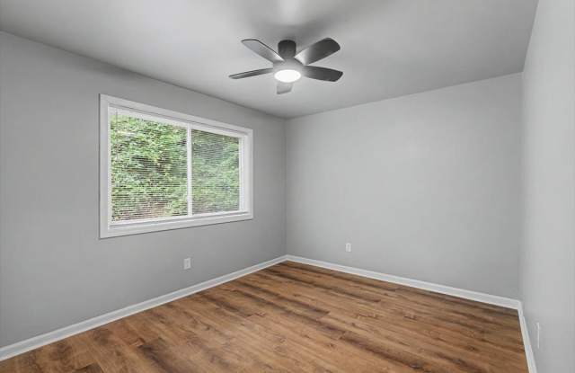 2430 Coosawattee Drive Northeast - B Gallery 4