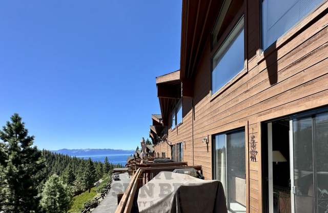 Cozy 2 Bedroom with side lake and Diamond Peak views! photos photos