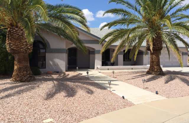 18420 N 137th Dr - 18420 North 137th Drive, Sun City West, AZ 85375