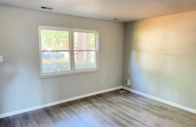4401 Bleeker Court Gallery 4