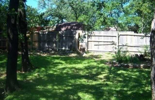 1508 Barron Lane - 1508 Barron Lane, Fort Worth, TX 76112