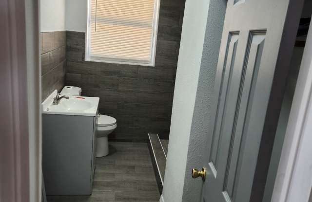 200 Dillon Circle photos photos