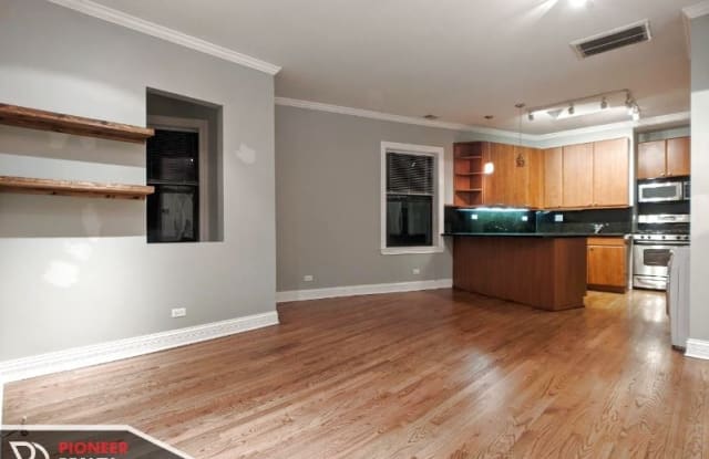 626 W Roscoe St 2E - 626 W Roscoe St, Chicago, IL 60657