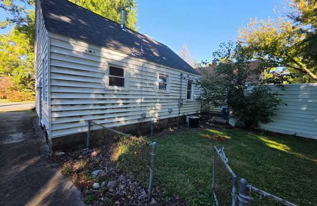 2 bedroom/ 1 bath in Harvard park $1200 Gallery 3