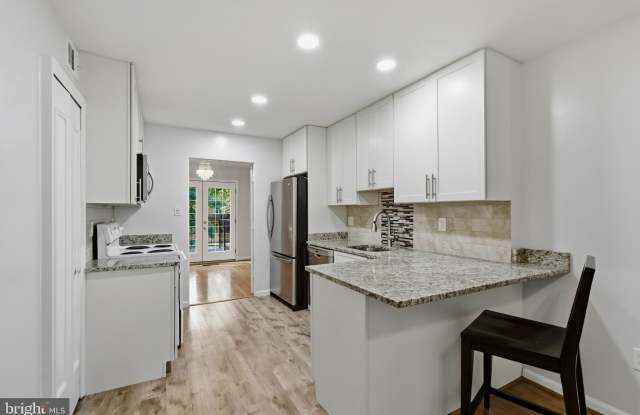 11741 NORTH SHORE Drive Gallery 2