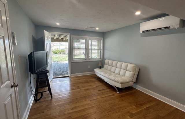 20 State Park unit: 2 photos photos