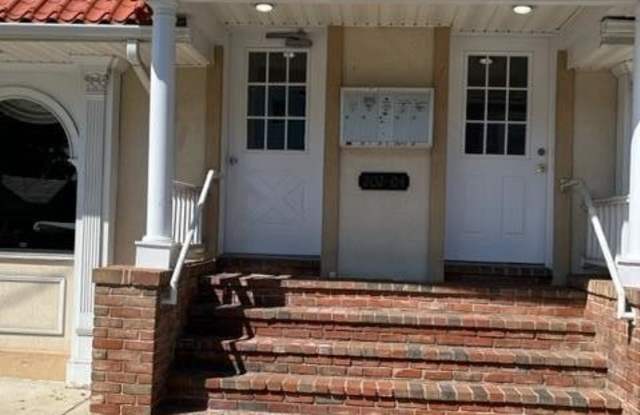 202 Cattell unit: 3 photos photos