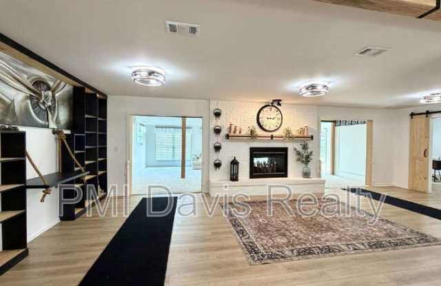 332 Whispering Woods Drive Gallery 4