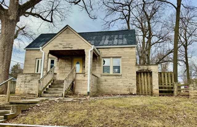 1105 North Woodburn Avenue photos photos