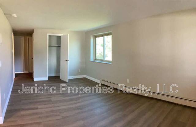 633 Oak Street photos photos