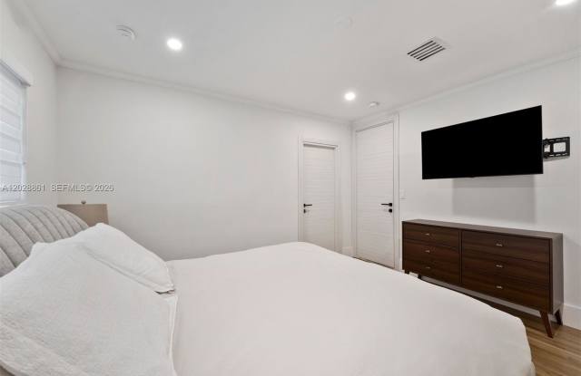 45 Palermo Avenue Gallery 2