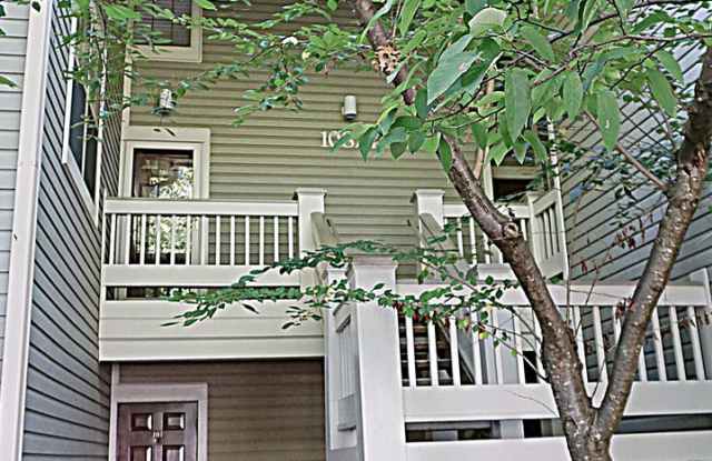 2-Bedroom Condo in Bentley Place Rockville Gallery 3