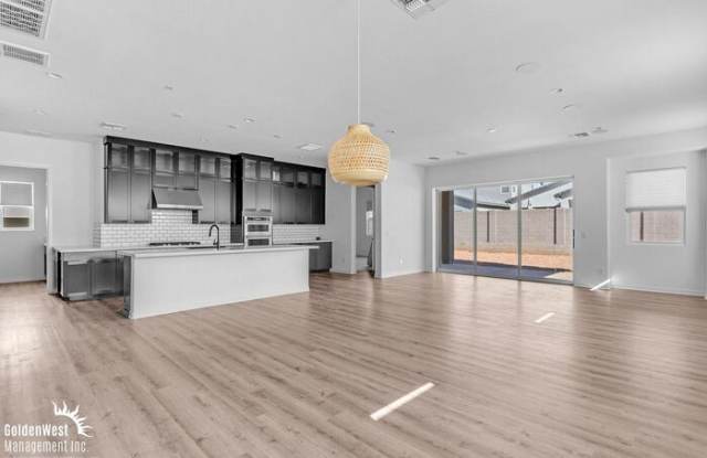 10032 East Toledo Avenue photos photos