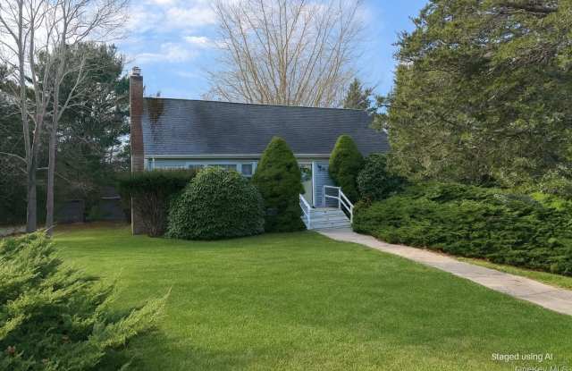 380 Ed's Road - 380 Eds Road, Southold, NY 11971