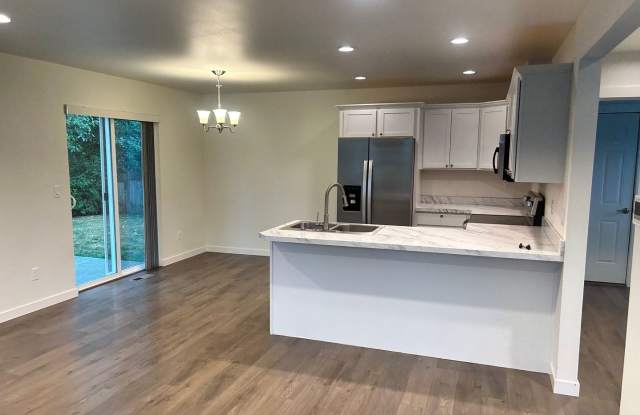 4 Bedroom Home Near Birch Bay Gallery 4