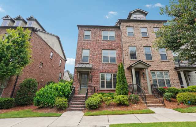 Luxury End-Unit Townhome in Harlow | Minutes to Downtown Alpharetta & Roswell! Gallery 1