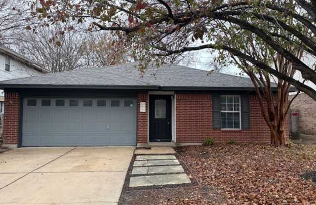 3 bedroom off of 183! photos photos