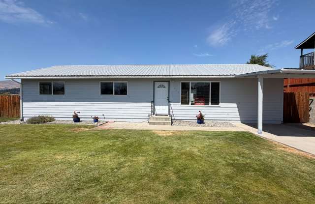 Now renting 3 bedroom, 2 bathroom House photos photos