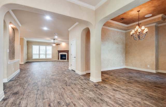 110 EVANS OAK LN Gallery 4