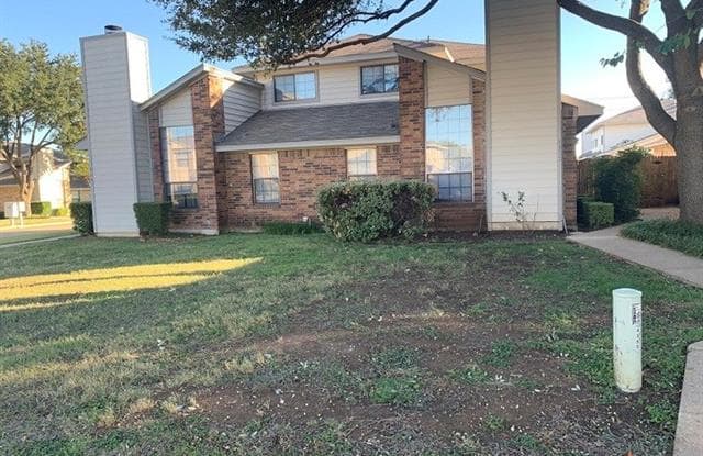 4355 Hulen Circle E - 4355 Hulen Cir E, Fort Worth, TX 76133