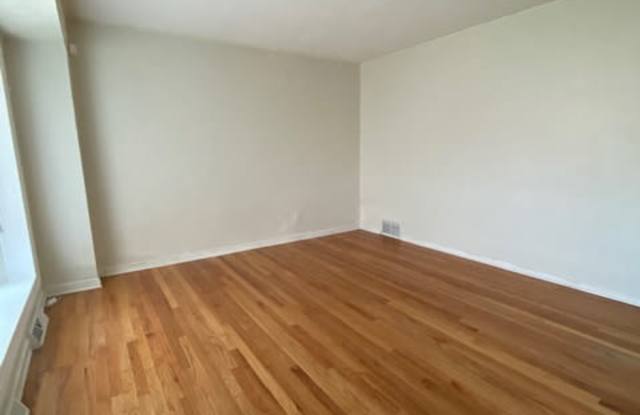 1436 Kenilworth Drive Gallery 2
