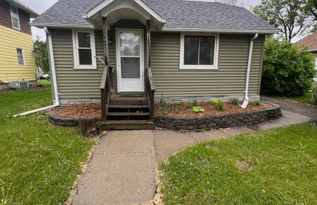 1005 N State St photos photos