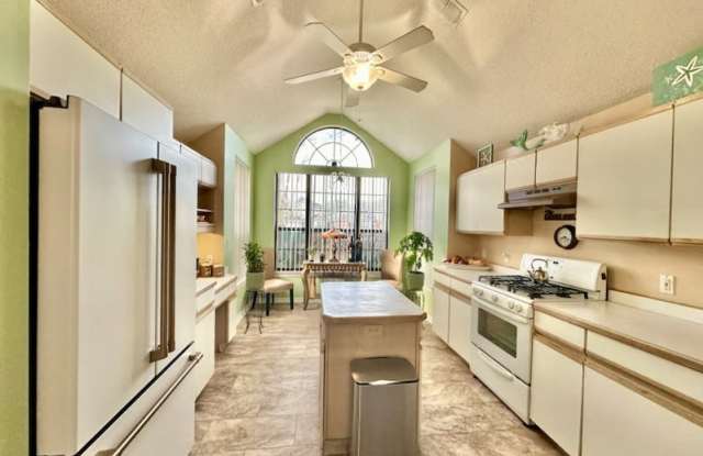 2012 Mistral Lane East Gallery 4