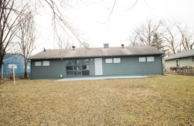 7302 E 109th St - 7302 East 109th Street, Kansas City, MO 64134