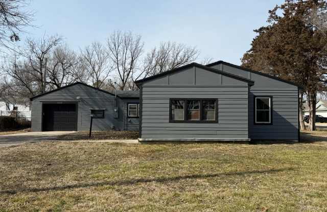 1049 North Main Street photos photos